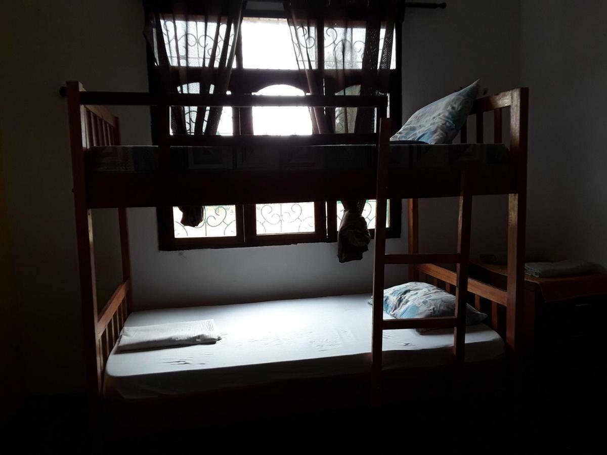 Akogo House - Bnb , Hostel, Backpackers & Volunteer Center 몸바사 외부 사진