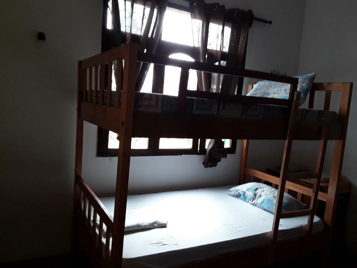 Akogo House - Bnb , Hostel, Backpackers & Volunteer Center 몸바사 외부 사진