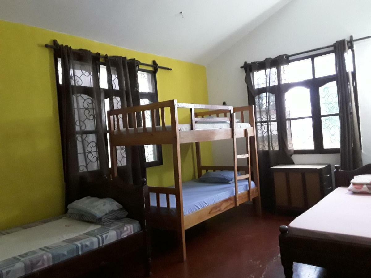 Akogo House - Bnb , Hostel, Backpackers & Volunteer Center 몸바사 외부 사진